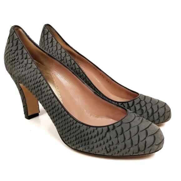 Emporio Armani Gray Snake Textured Leather Pumps Size 38.5 / 8. - Picture 1 of 8